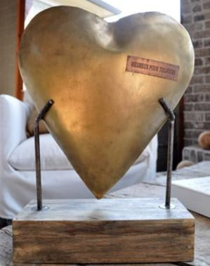 Heureux Pour Toujours Heart Sculpture
